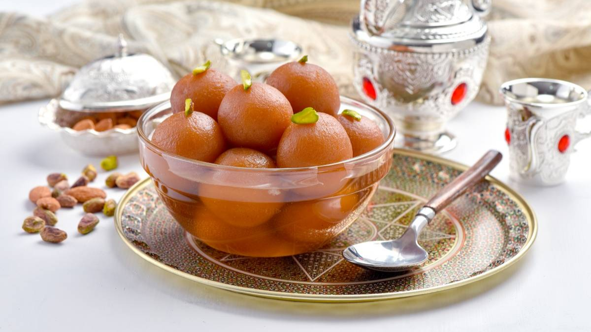 Hot Gulab Jamun